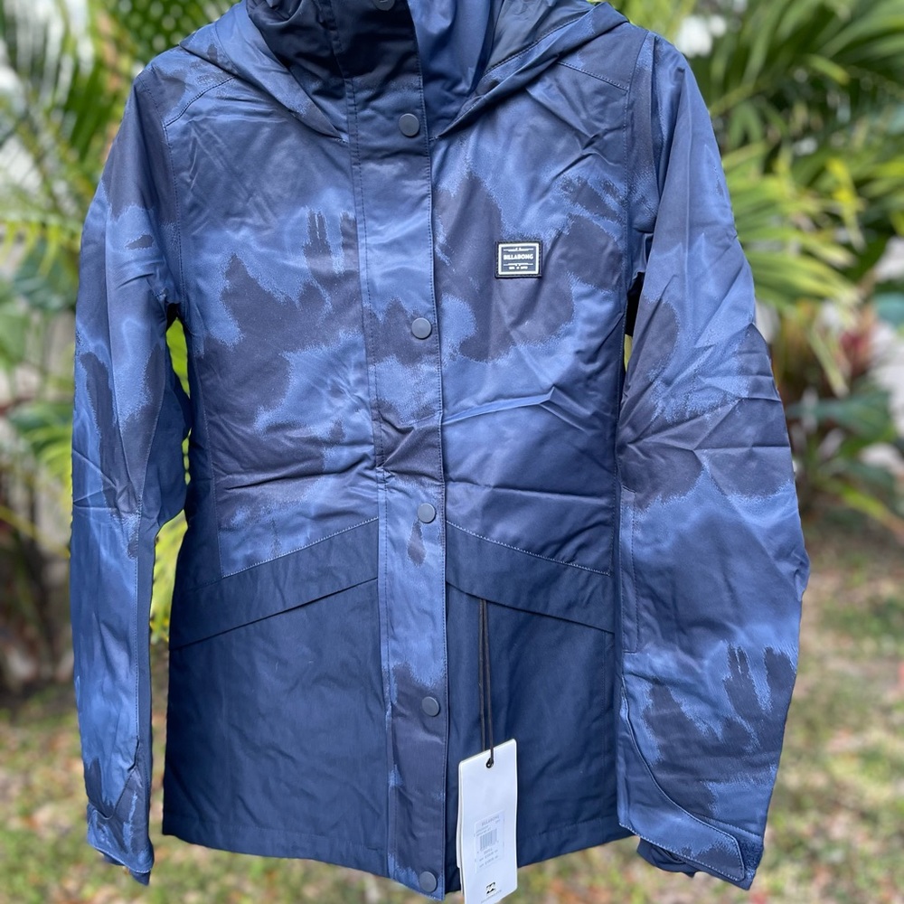Snowboard Jacket-Billabong: Women’s Kayla Outerwear Jacket